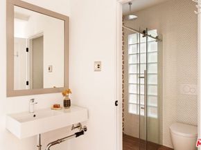 538 Westminster Avenue, Venice CA 90291