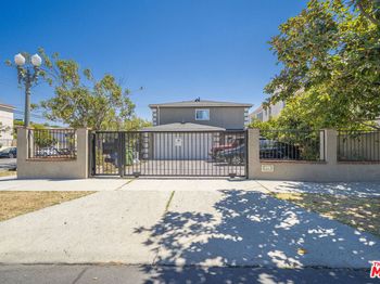800 S BRONSON Avenue