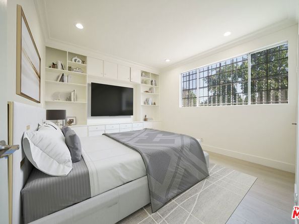 800 S BRONSON Avenue, Los Angeles CA 90005