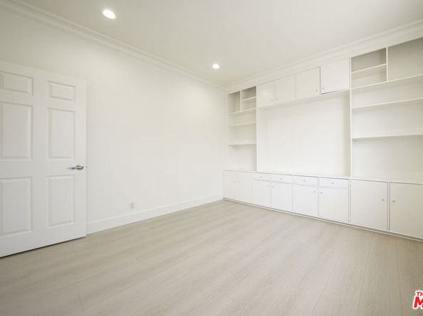 800 S BRONSON Avenue, Los Angeles CA 90005