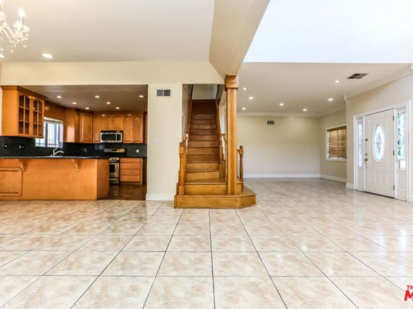 800 S BRONSON Avenue, Los Angeles CA 90005