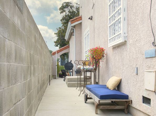 1659 W 83rd Street, Los Angeles CA 90047