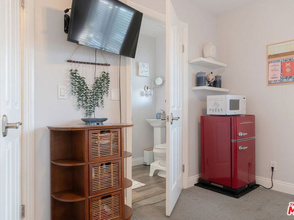 1659 W 83rd Street, Los Angeles CA 90047