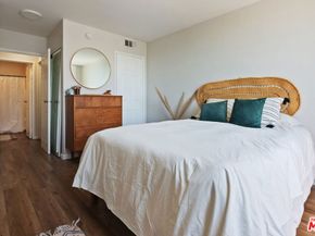 421 S La Fayette Park Place 702, Los Angeles CA 90057