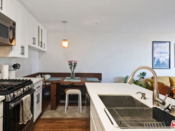 421 S La Fayette Park Place 702, Los Angeles CA 90057