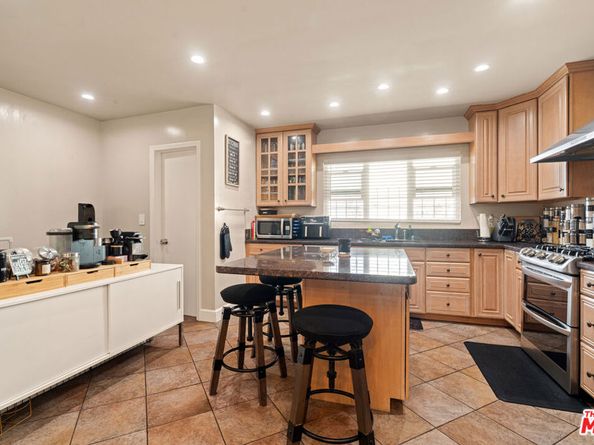 5040 W Slauson Avenue, Los Angeles CA 90056