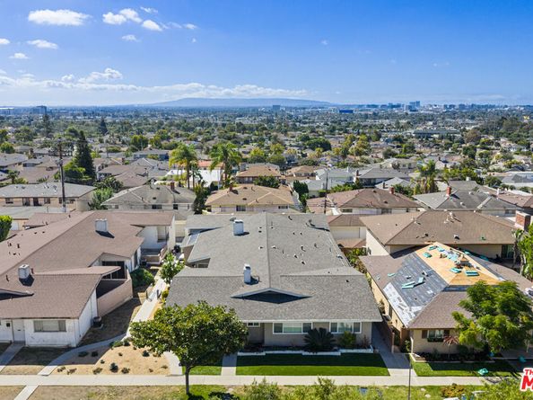 5040 W Slauson Avenue, Los Angeles CA 90056