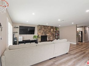 5040 W Slauson Avenue, Los Angeles CA 90056