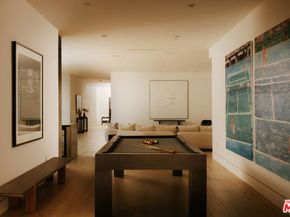 260 S Canyon View Drive, Los Angeles CA 90049