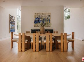 260 S Canyon View Drive, Los Angeles CA 90049