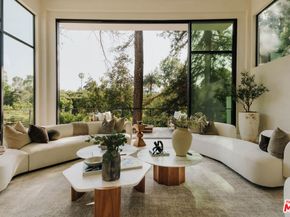 260 S Canyon View Drive, Los Angeles CA 90049