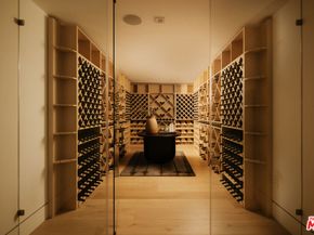 260 S Canyon View Drive, Los Angeles CA 90049