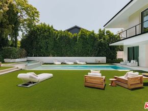 260 S Canyon View Drive, Los Angeles CA 90049