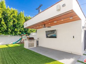 732 N Cherokee Avenue, Los Angeles CA 90038