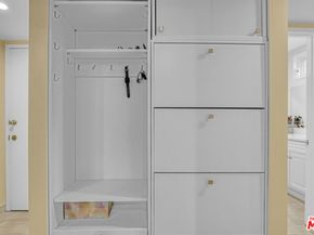 11813 Runnymede 47, North Hollywood CA 91605