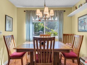 11813 Runnymede 17, North Hollywood CA 91605