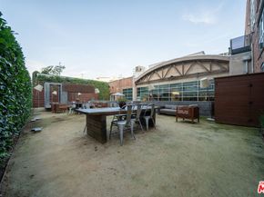 530 S Hewitt Street 147, Los Angeles CA 90013