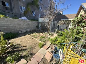 1025 S Kenmore Avenue, Los Angeles CA 90006