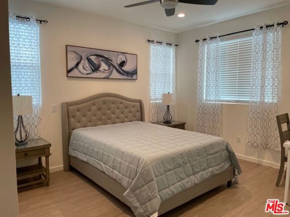 7603 N Honor Way, Van Nuys CA 91405