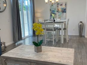 7603 N Honor Way, Van Nuys CA 91405