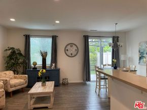 7603 N Honor Way, Van Nuys CA 91405