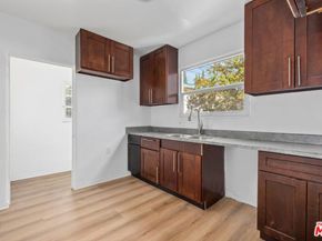 8521 Saturn Street, Los Angeles CA 90035