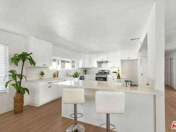 5832 6th Avenue, Los Angeles CA 90043