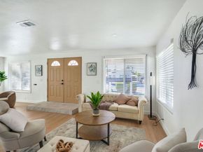 5832 6th Avenue, Los Angeles CA 90043