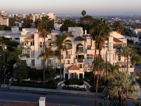 960 N Doheny Drive 306, West Hollywood CA 90069