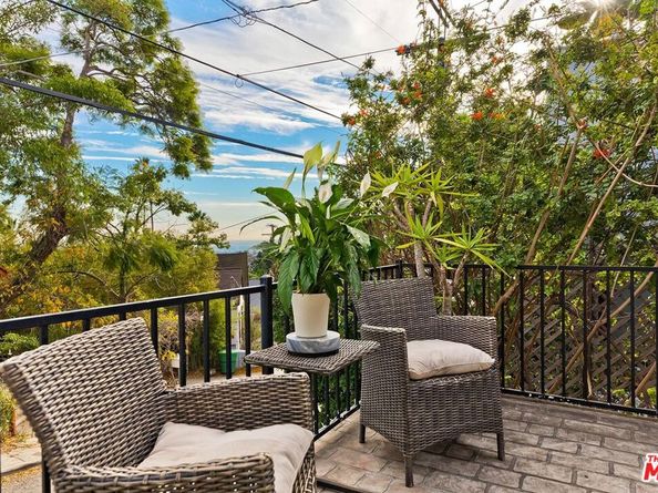 2427 N Gower Street, Los Angeles CA 90068