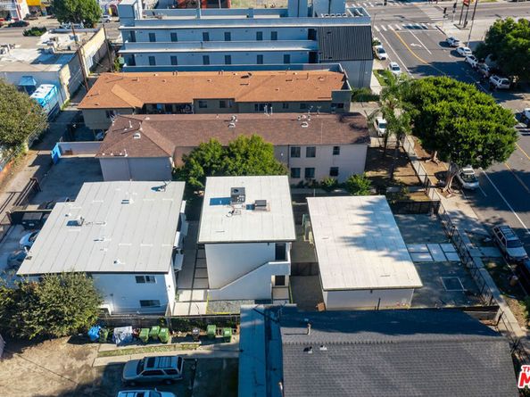 1023 E 28th Street, Los Angeles CA 90011