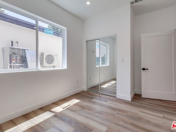 1023 E 28th Street, Los Angeles CA 90011