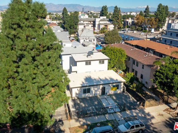 1023 E 28th Street, Los Angeles CA 90011