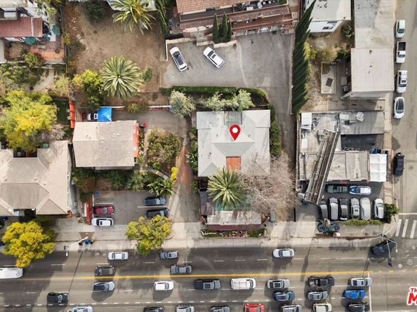 3226 Barham Boulevard, Los Angeles CA 90068