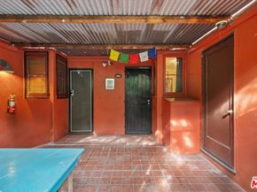 3226 Barham Boulevard, Los Angeles CA 90068