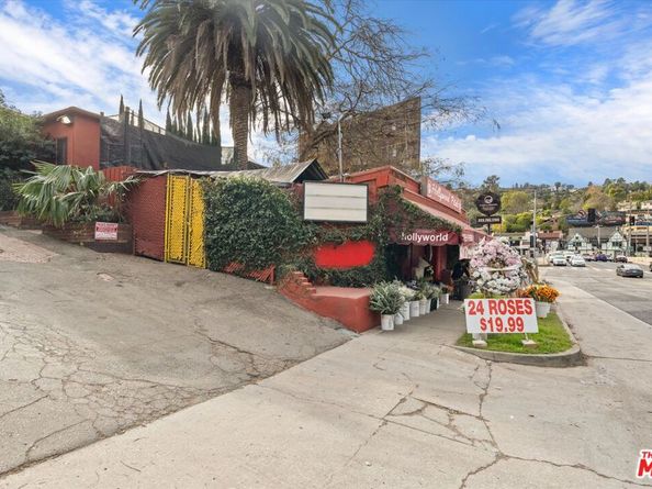 3226 Barham Boulevard, Los Angeles CA 90068