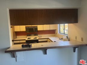 5000 S Centinela Avenue 243, Los Angeles CA 90066