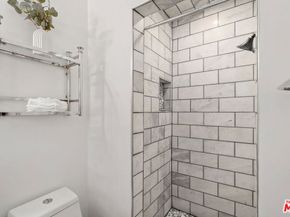 8131 Paso Robles Avenue, Lake Balboa CA 91406