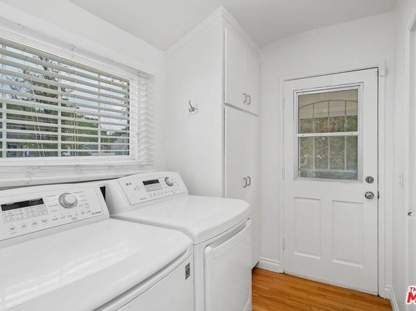 8131 Paso Robles Avenue, Lake Balboa CA 91406