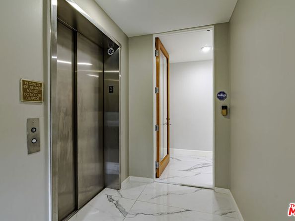 4925 Wilshire Boulevard PH 302, Los Angeles CA 90010