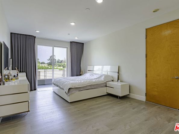 4925 Wilshire Boulevard PH 302, Los Angeles CA 90010