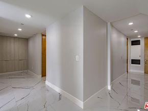 4925 Wilshire Boulevard PH 302, Los Angeles CA 90010