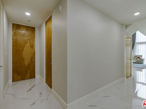 4925 Wilshire Boulevard PH 302, Los Angeles CA 90010