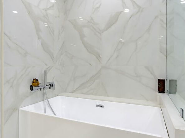 4925 Wilshire Boulevard PH 302, Los Angeles CA 90010