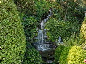 1115 N Bundy Drive, Los Angeles CA 90049