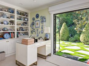 1115 N Bundy Drive, Los Angeles CA 90049