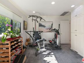 1115 N Bundy Drive, Los Angeles CA 90049