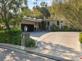 1115 N Bundy Drive, Los Angeles CA 90049