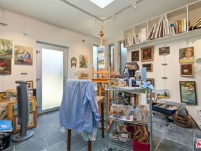 1115 N Bundy Drive, Los Angeles CA 90049