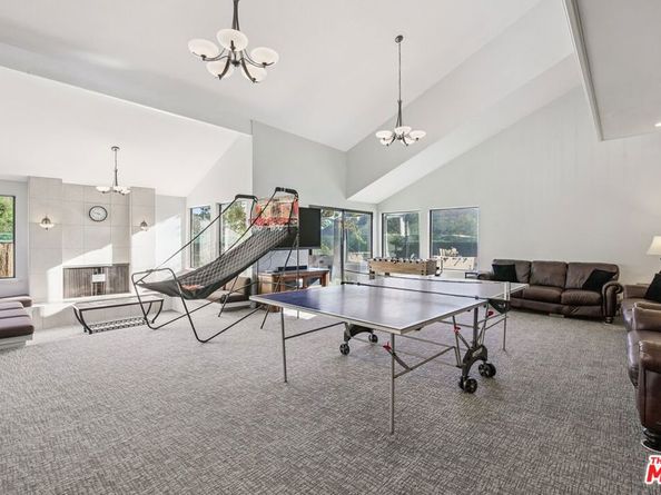 16999 Avenida De Santa Ynez, Pacific Palisades CA 90272